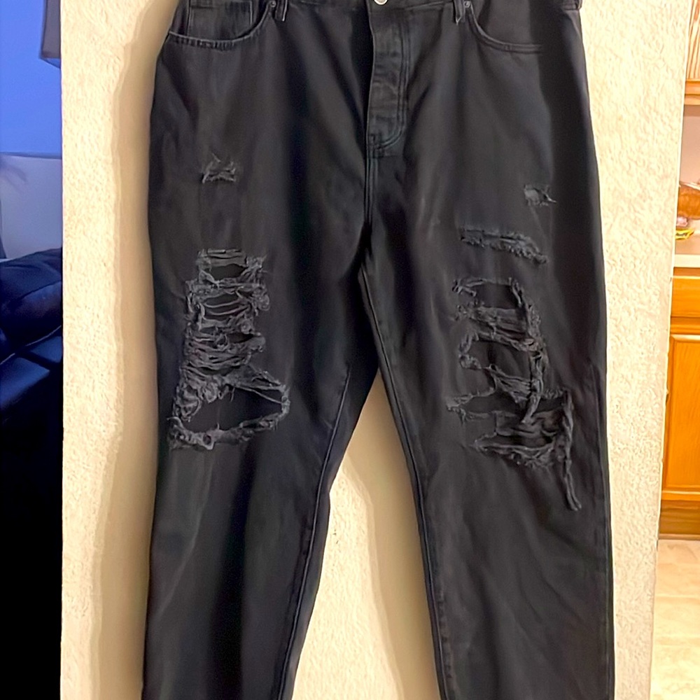 Plus Size Boyfriend Jeans - Picture 3 of 5